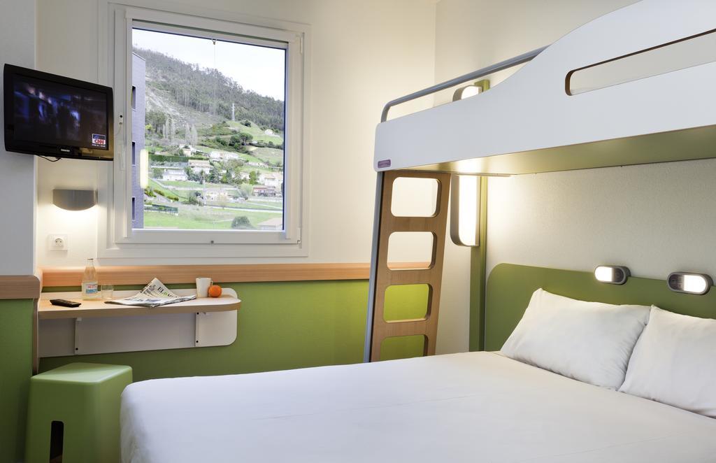 Ibis Budget Madrid Alcala De Henares La Dehesa ภายนอก รูปภาพ