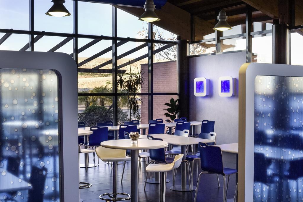 Ibis Budget Madrid Alcala De Henares La Dehesa ภายนอก รูปภาพ